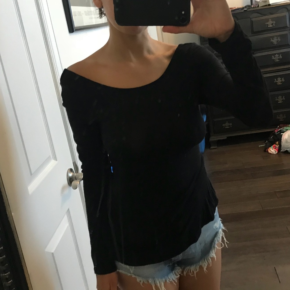 Black long sleeve top with criss cross back (S)
